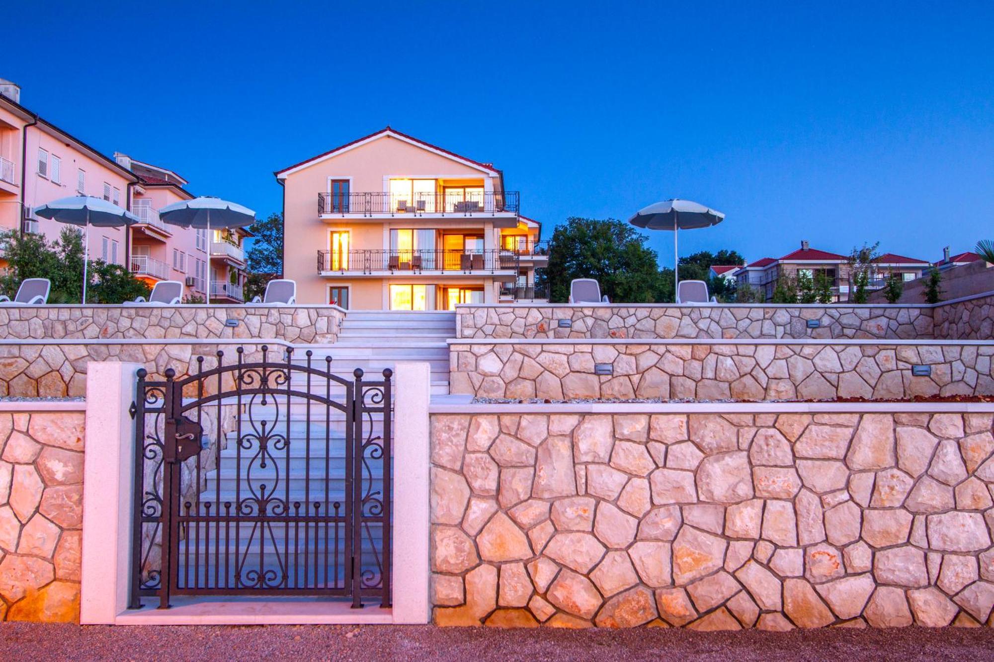 Luxury Apartments Villa Matea มาลินสกา ภายนอก รูปภาพ